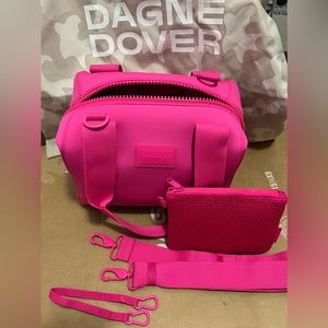 🎉 SOLD 🎉 dagne dover S landon carryall in hottest pink